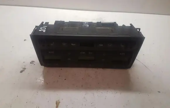 Audi A8 S8 D2 4D Climate control unit 4D0820043Q A1092