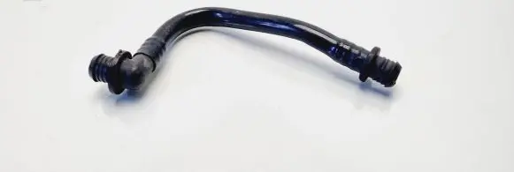 Volkswagen PASSAT B5 Vacuum line/pipe/hose 321611813D