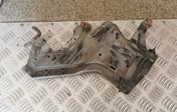 Audi A4 S4 B8 8K Headlight/headlamp mounting bracket 1301073033