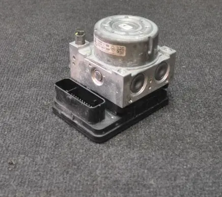 Dacia Dokker ABS Pump 476608804R 10022002034