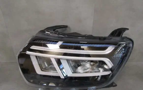 Dacia Duster II Headlight/headlamp 260602465R LA21312D2E6