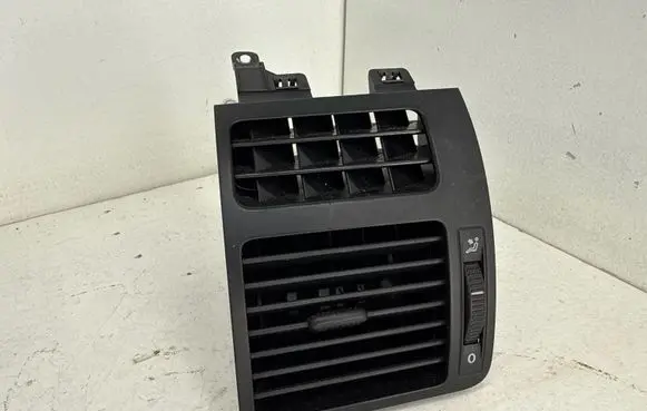 Volkswagen Touran I Dashboard side air vent grill/cover trim 1T0819703B