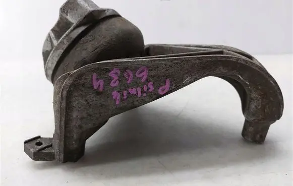 Audi A8 S8 D2 4D Engine mount vacuum valve 4D0199381