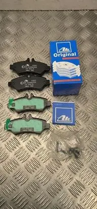 Volkswagen Crafter Brake pads (rear) 13046038322
