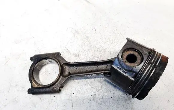 Opel Vectra C Piston with connecting rod 0107200