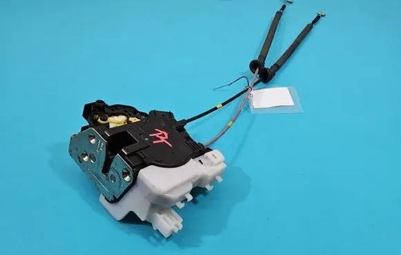 Hyundai Elantra Rear door lock 81420-3X010 IMPRK1451445
