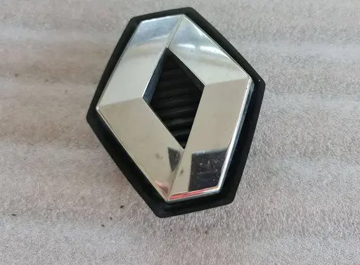 Renault Megane II Manufacturer badge logo/emblem 8200115115