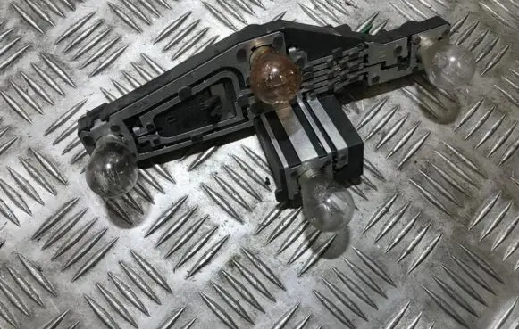Renault Laguna II Tail light bulb cover holder 2347