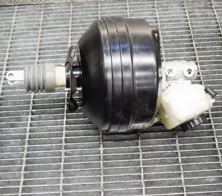 BMW M4 F82 F83 Brake booster 22848967851569
