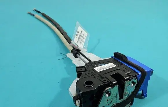 Hyundai Elantra VI Front door lock 81320-F2010 IMPRK1495951