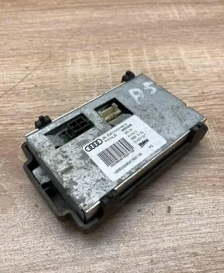 Audi A5 8T 8F Light module LCM 89500248
