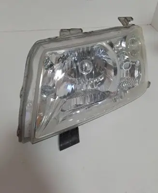 Suzuki Grand Vitara II Headlight/headlamp 10059076