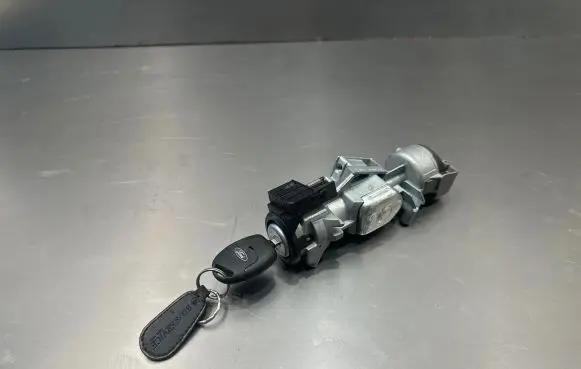 Ford Focus Ignition lock 3M513F880AC