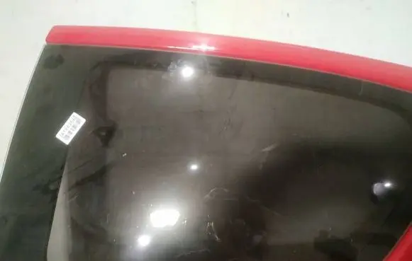 Rear door window glass