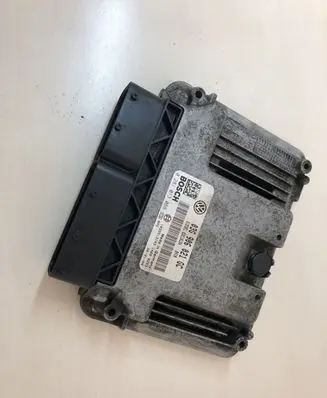 Volkswagen Touran I Engine control unit/module 03G906021GC 03G906021