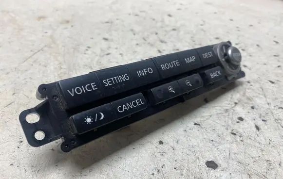 Nissan X-Trail T31 Head unit multimedia control 28395EQ301 T31000A1603000