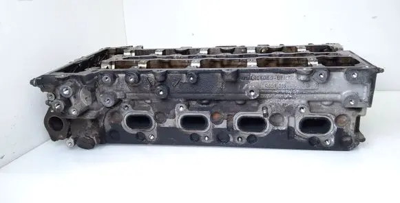 Mercedes-Benz E W212 Engine head A6510150601