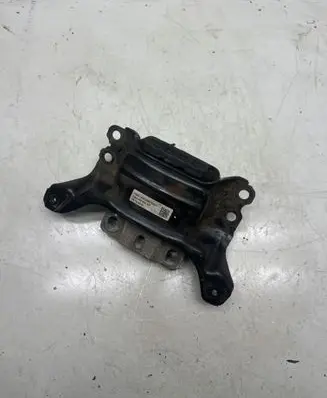Skoda Superb B8 (3V) Engine mount bracket 5Q0199555AB XM44LME2GK90DG 09102016