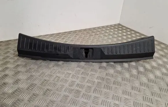 Ford Kuga II Trunk/boot sill cover protection CV44S404C08