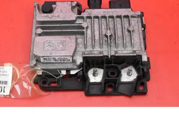 Citroen C4 Cactus Engine control unit/module ECU 9810858280