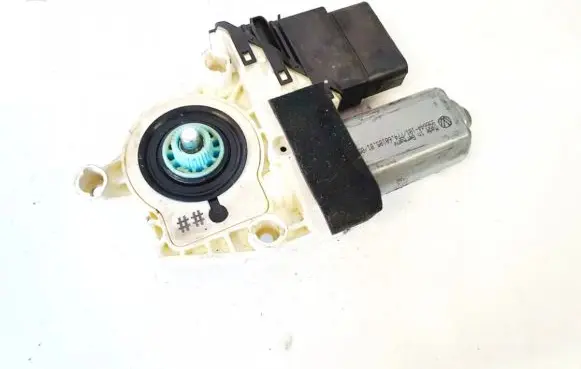 Seat Toledo III (5P) Rear door window regulator motor 5P0839462A 993425-200
