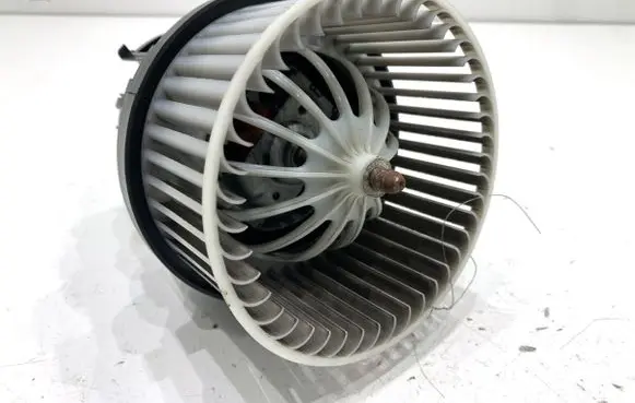 Jaguar E-Pace Heater fan/blower 