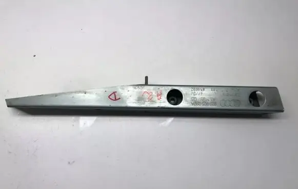 Audi A2 Fender mounting bracket 8Z0805092A