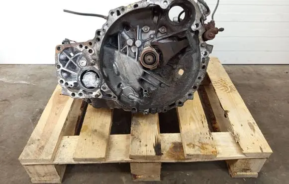 Toyota RAV 4 (XA20) Manual 5 speed gearbox E353F 03A
