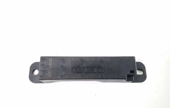 Mercedes-Benz EQC Aerial antenna amplifier A2059053005