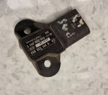 Audi A4 S4 B6 8E 8H Air pressure sensor 036906051C 0261230053