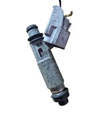 Toyota RAV 4 (XA20) Fuel injector 2325015040