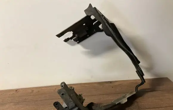 Mercedes-Benz E W211 Side radiator support slam panel 