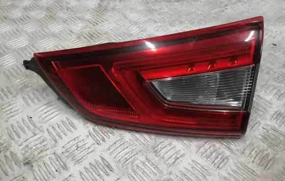 Nissan Qashqai Tailgate rear/tail lights 265504EA5C 265504EA5D