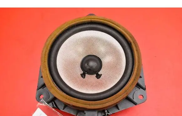 Toyota Avensis Verso Subwoofer speaker 8616005180