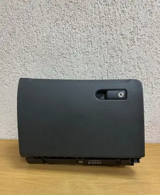 Mercedes-Benz C W205 Glove box 15496474 F3881