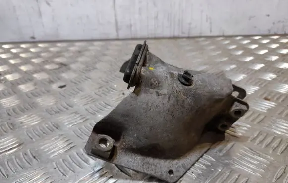 Audi Q5 SQ5 Engine mounting bracket 8K0399059H