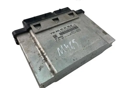 Volkswagen Polo V 6R Engine control unit/module 04E907309AF 0261S09531