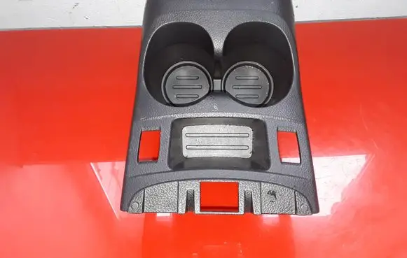 Cup holder front