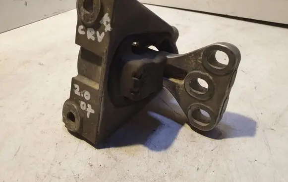 Honda CR-V Engine mount bracket