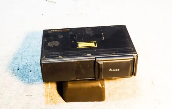 CD/DVD changer