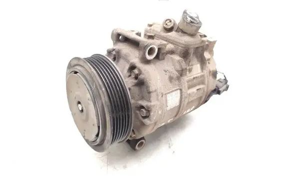 Volkswagen Golf V Air conditioning (A/C) compressor (pump) 1K0820859E