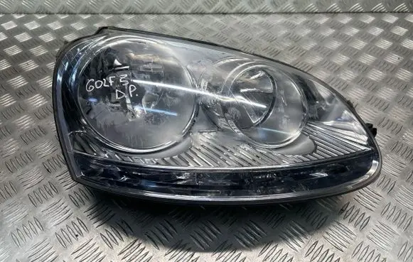 Volkswagen Golf V Headlight/headlamp