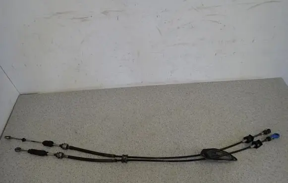 Toyota Verso Gear shift cable linkage 