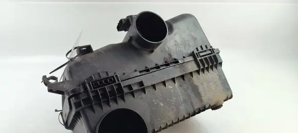 Mitsubishi Pajero Air filter box