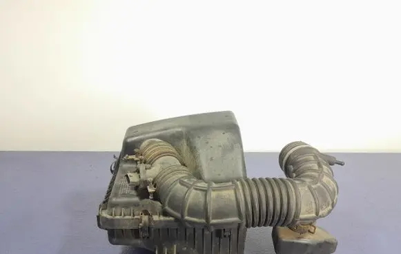 KIA Sorento Air filter box 28110-3E100