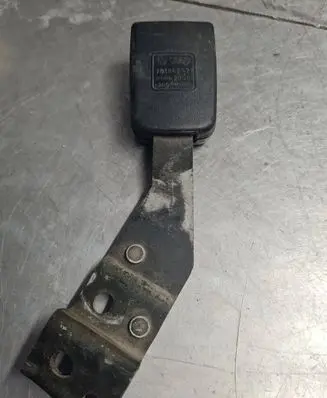 Mercedes-Benz Sprinter W901 W902 W903 W904 Front seatbelt buckle 701857877 5250AUS118 RCPA28003