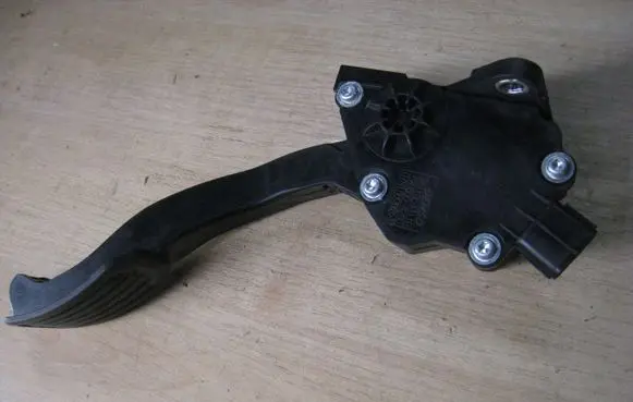 Lexus RX 450H Accelerator throttle pedal 7811033110
