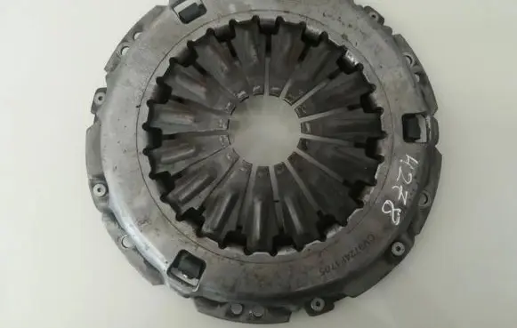 Toyota Previa (XR30, XR40) II Pressure plate CV9724F1705