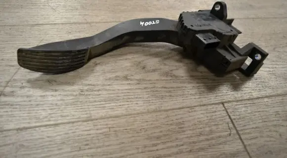 Iveco Daily 6th gen Accelerator throttle pedal 5801333490