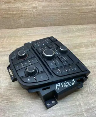 Opel Astra J Climate control unit 13337218 13337691 AHB
